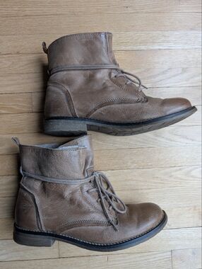 Luca Ferri Leather Ankle Boots